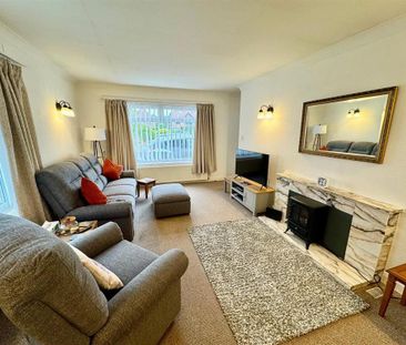 2 bedroom detached bungalow to rent - Photo 2