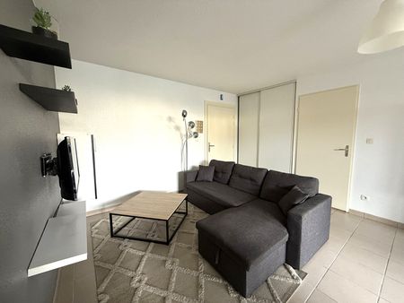 Location Appartement 2 pièces 43m² - Photo 3