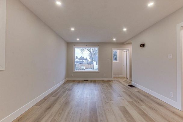 For Lease - 109 Balaclava Street, St. Thomas, Ontario - Photo 1