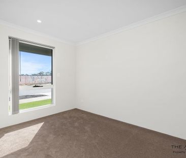 Solar Panels & Roller Shutters! - Photo 5