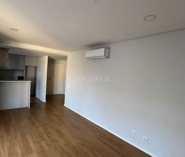 APARTAMENTO T1 EM MAXIMINOS PARA ARRENDAMENTO - Photo 1