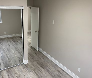 For Lease - 180 Mississauga Valley Boulevard Unit# 4, Mississauga, ... - Photo 2