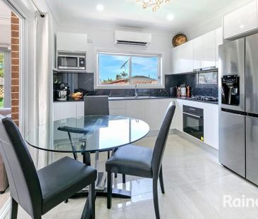 Two Bedroom House With Parking And Access Along Craig Avenue - Photo 3