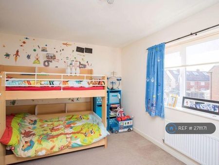3 bedroom terraced house to rent - Photo 5