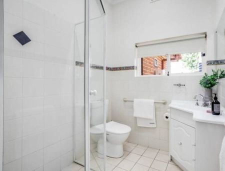 Clarence Gardens - Photo 5