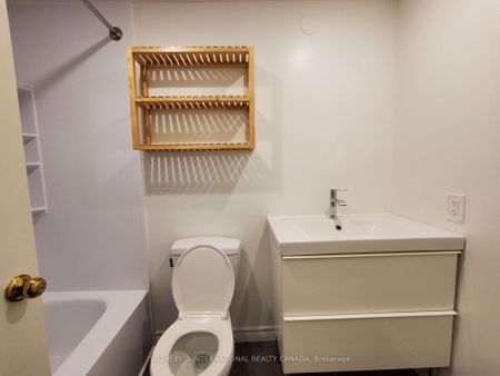 For Lease - 1458 Bayview Avenue Unit# #1, Toronto, Ontario - Photo 2