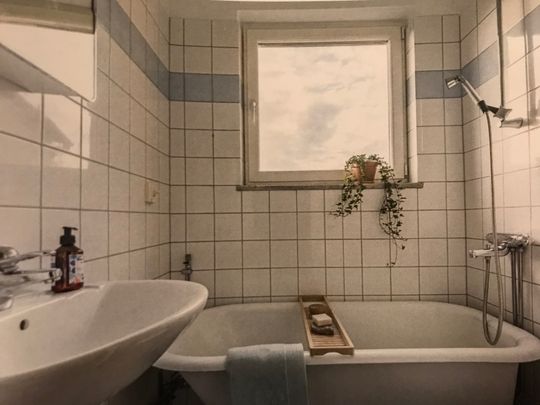 Mandelbrödsvägen, Sköndal - Photo 1