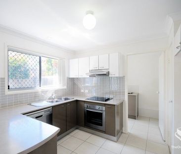 Fabulous home in great location - Photo 4