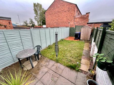 2 bedroom terraced house to rent - Photo 3