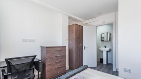 4 bedroom maisonette to rent - Photo 4