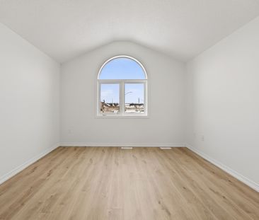 For Lease - 2084 Osbond Road, Innisfil, Ontario - Photo 6