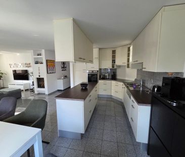 Wunderschöne 4.5-Zimmerwohnung im Eigentumsstandard mit Cheminée an... - Photo 4