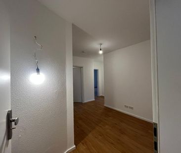 Lichtdurchflutete, renovierte 2-Zimmer Wohnung mit Balkon - Photo 5