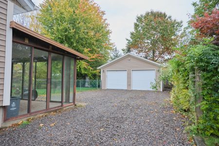 For Lease - 784 South Pelham Road, Welland, Ontario - Photo 2