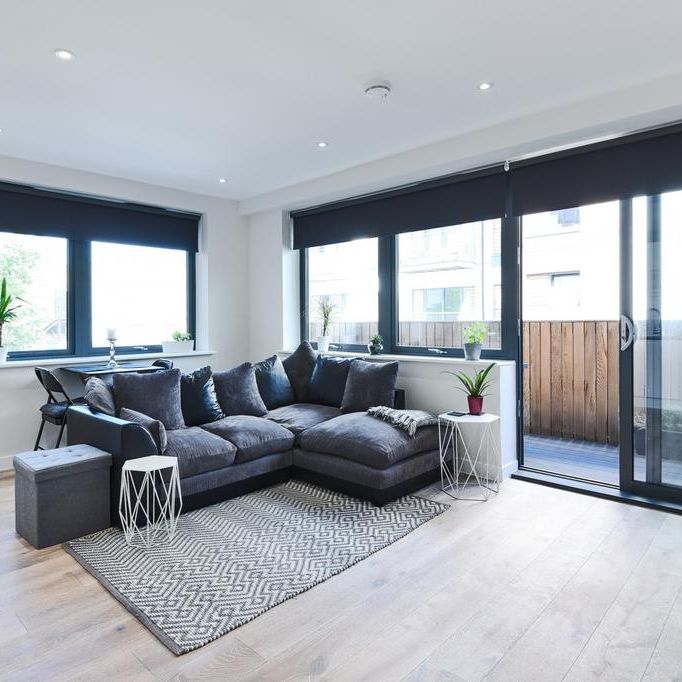 1 bedroom flat to rent - Photo 1