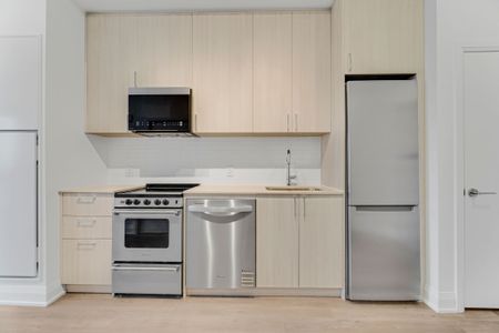 For Lease - 3250 Carding Mill Trail Unit# 506, Oakville, Ontario - Photo 4