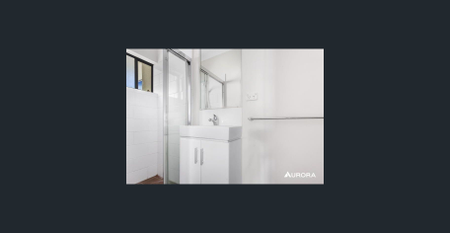 Stylish Top Floor Apartment with Spacious Balcony and Prime Lutwyche Location - Photo 3