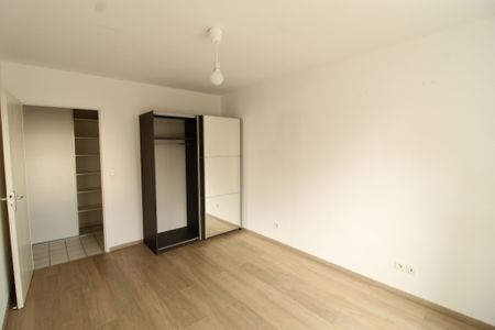 Location Appartement 3 pièces 72m² - Photo 5