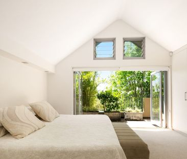 Stylish Contemporary Family Living in Cremorne - Photo 2