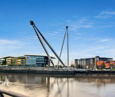 2 bedroom end of terrace house to rent - Photo 3