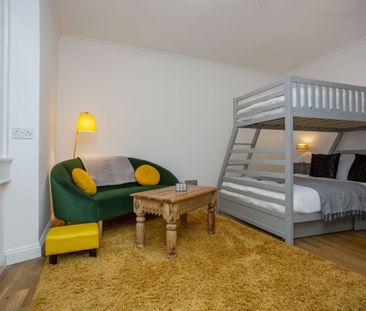 3 bedroom terraced house to rent - Photo 6