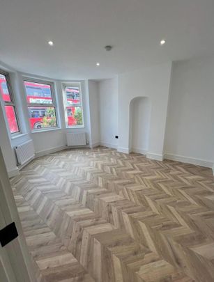 4 Bed Detached House, Northcote Road, CR0 - Photo 1