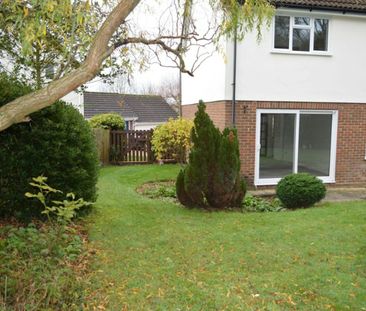 Detached house to rent on - Photo 3