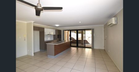 EXECUTIVE RESIDENCE... UP MARKET CATALINA HEIGHTS LOCATION,JUST 3 MINUTES FROM THE CITY - Photo 5