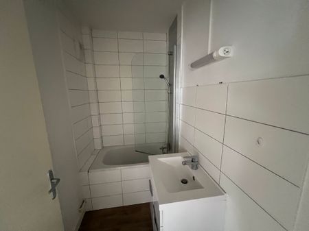 Location - Appartement T3 - 62 m² - Montbéliard - Photo 5