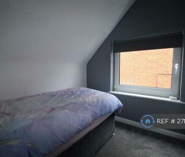 3 bedroom semi-detached house to rent - Photo 3