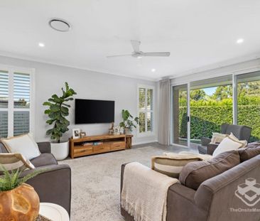 Spacious 5-Bedroom Family Home in Prestigious Kinross Estate – Prem... - Photo 1