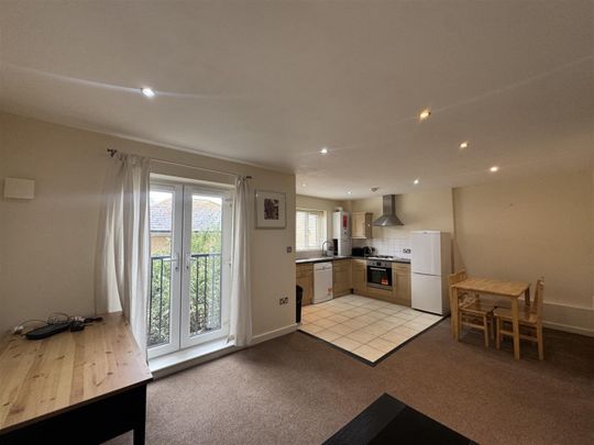 1 Bedroom Flat To Let - Photo 1