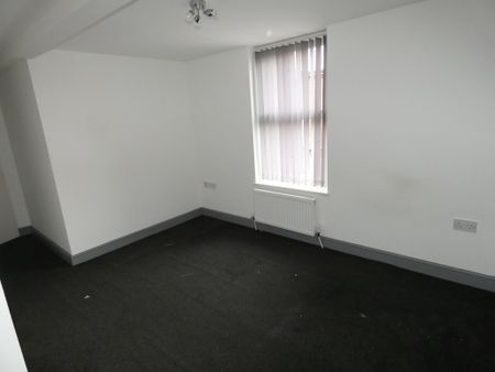 Palatine Road flat 3 - Photo 4