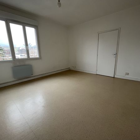 Location Appartement 1 pièce 28m² CLERMONT FERRAND 63000 - Photo 4