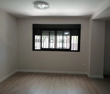 Piso de alquiler en Calle Hermenegildo Casas Jiménez, Colores - Ent... - Photo 2