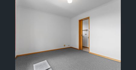 Well-presented and low-maintenance 3-Bedroom Home - Photo 5