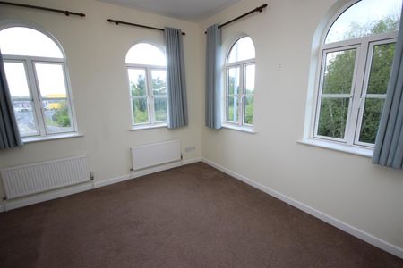 2 bed Flat for let - Photo 2