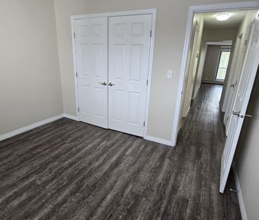Modern 2-Bedroom End Unit in Downtown Red Deer - Photo 5