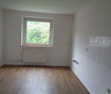 Reinkommen und Wohlfühlen: günstige 4-Zimmer-Wohnung - Photo 3