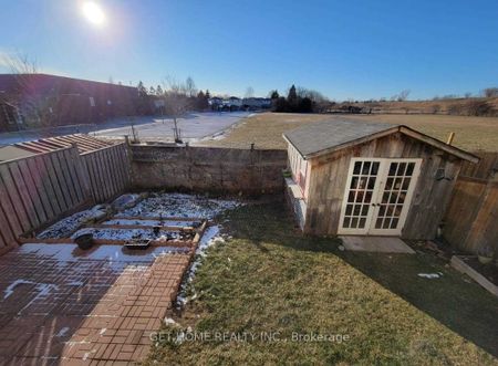 For Lease - 1548 Sarasota Crescent, Oshawa, Ontario - Photo 3