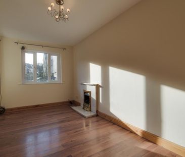 2 bedroom ground floor flat to rent - Photo 1