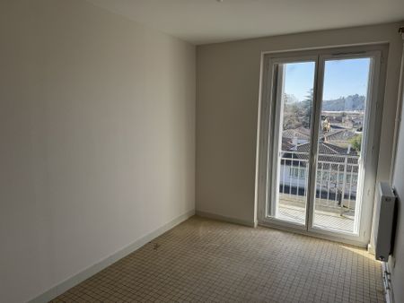 Location Appartement 5 pièces 87m² MOISSAC 82200 - Photo 5