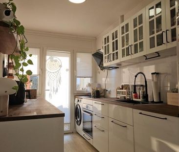 Schicke 2-Zimmer-Wohnung mit Balkon im 1. Obergeschoss in Lauf (ohn... - Foto 3