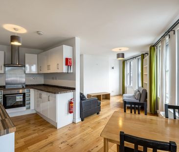 2 Bed Flat, Brockley Cross, SE4 - Photo 2