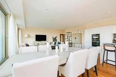 3 bedroom Flat To Let Total Size: 1760 SQ FT - Photo 4