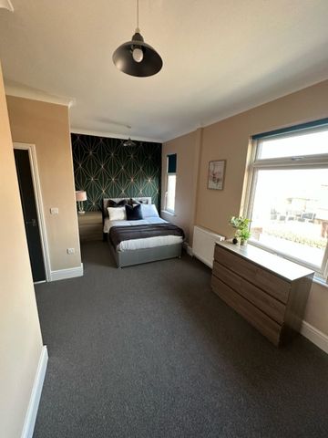 Room 5, 55 Adwick Road, Mexborough - Photo 5