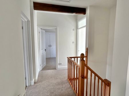 3 bedroom Three Bedroom Barn Conversion to rent - Photo 4