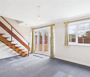 2 bedroom terraced house to rent - Photo 1