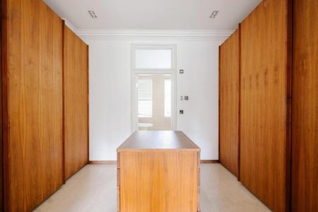 6 bedroom detached house to rent - Photo 4