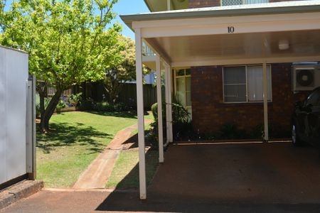 10/5 Clifford Street, TOOWOOMBA CITY - Photo 4